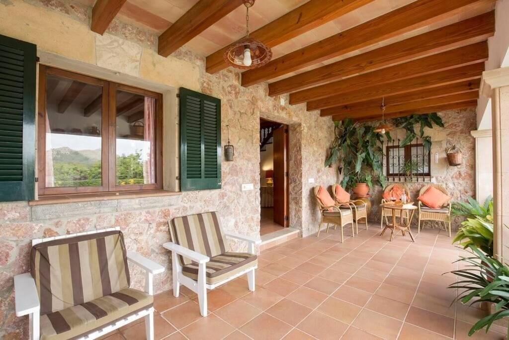 Near By Renthousing Villa Pollença